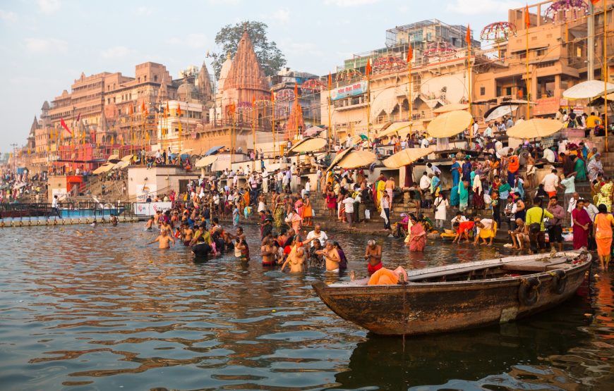 3-Day Varanasi Pilgrimage Tour with Sarnath & River Boat Ride