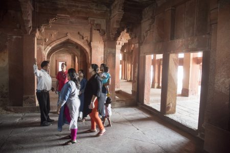 Delhi Drop from Agra with Visit Fatehpur Sikri included Guide Service